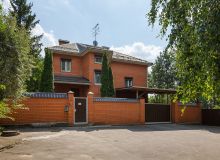 Дом с выходом к воде в Сорокино