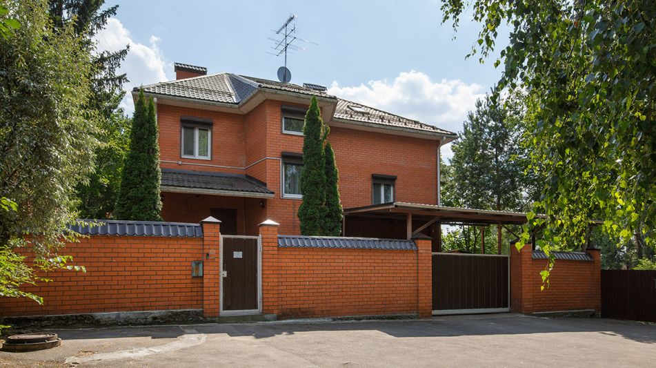 Дом с выходом к воде в Сорокино