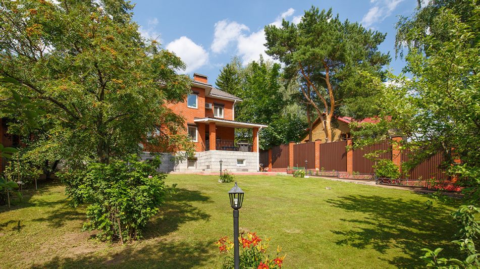 Дом с выходом к воде в Сорокино