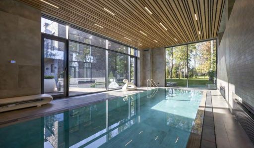 Дом с бассейном в КП Монтевиль