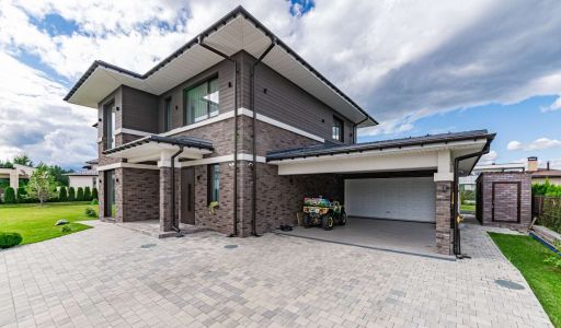 Дом в стиле Райта в Новорижском