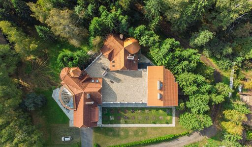 Усадьба в поселке Аксаково