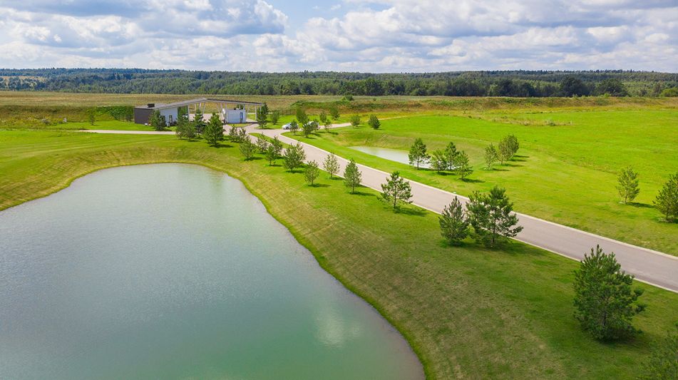 Прекрасный участок в Villa Links