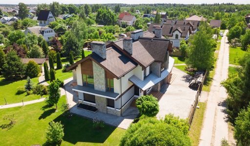 Дом в поселке Большая Черная