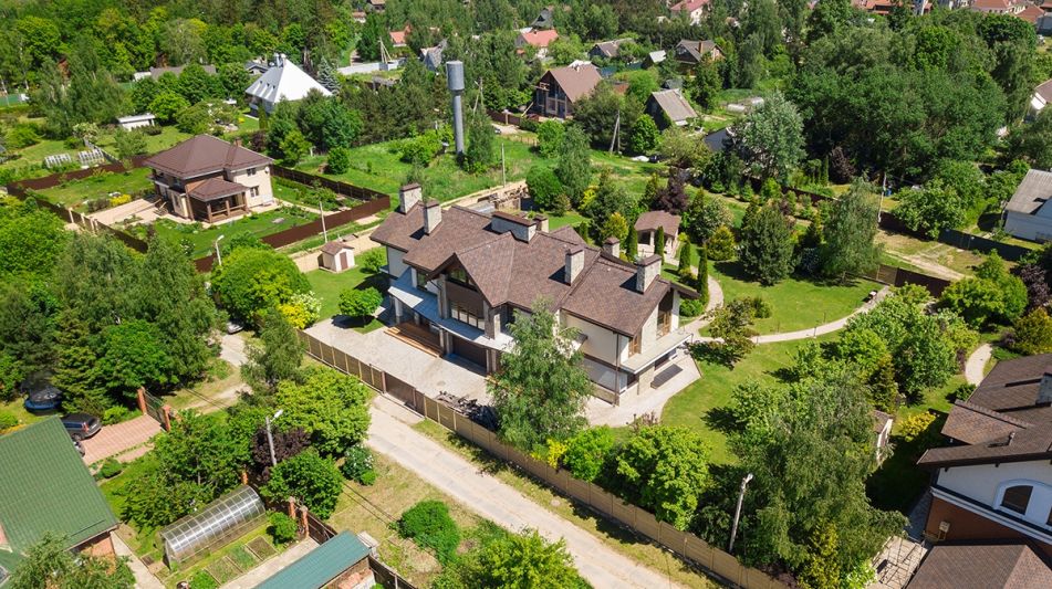 Дом в поселке Большая Черная