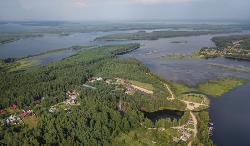 Дом на берегу Рыбинского водохранилища