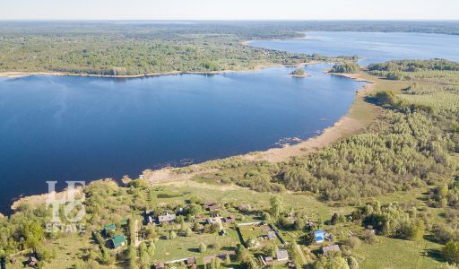 База отдыха на озере Селигер