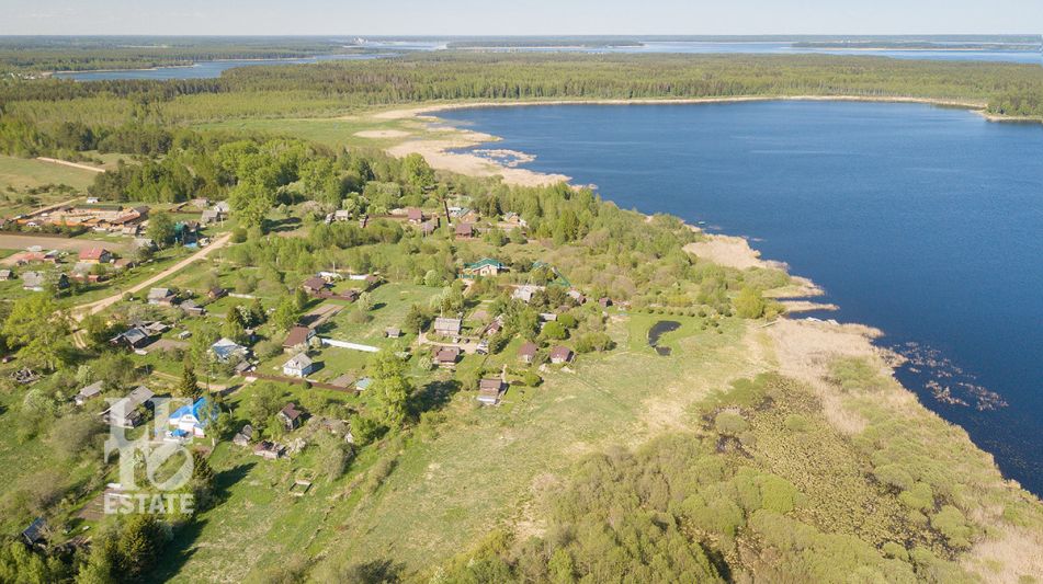 База отдыха на озере Селигер