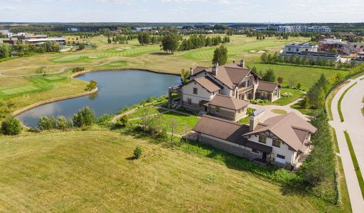 Дом в поселке Гольф-клуб Пестово