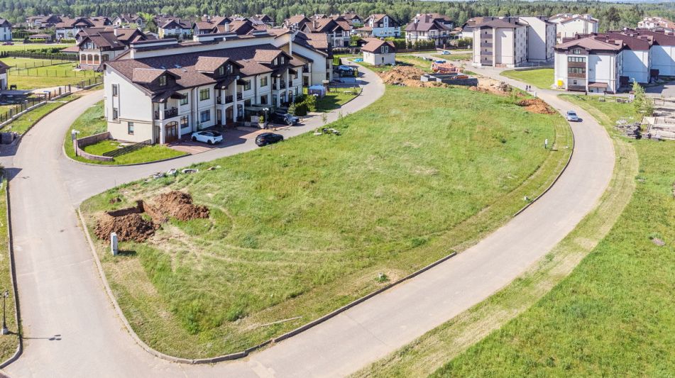 Участок в КП Сорочаны