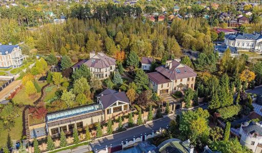 Дом в Усадьбе Подушкинского парка