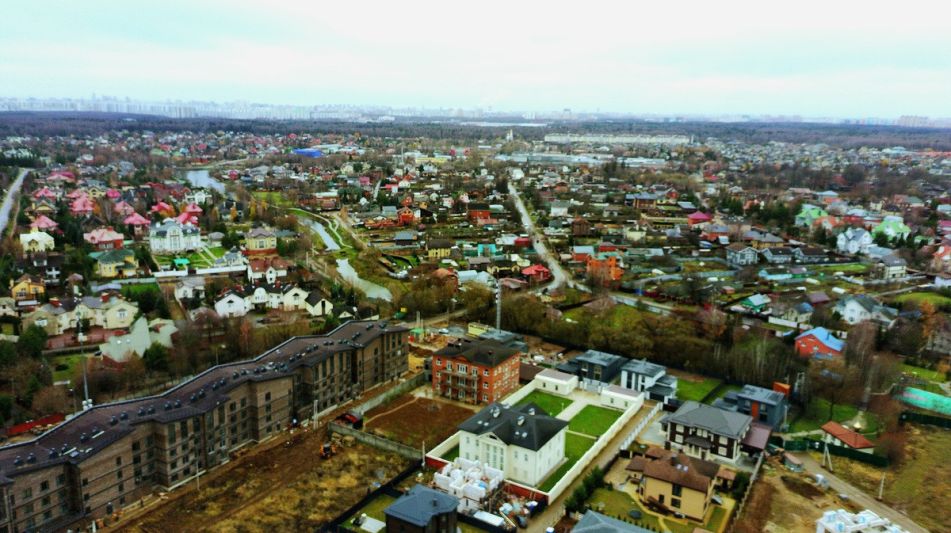 Участок в поселке Вешки