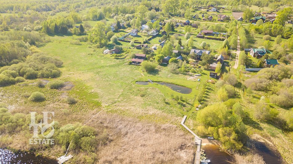 База отдыха на озере Селигер