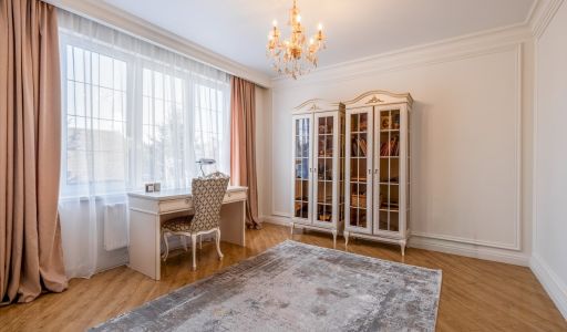 Дом с бассейном в КП Княжье озеро