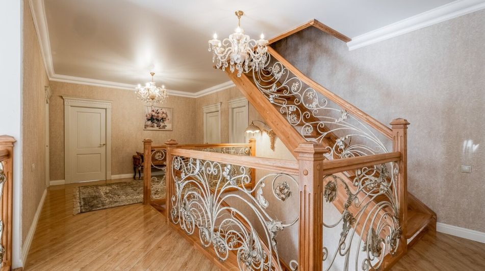 Дом с бассейном в КП Княжье озеро