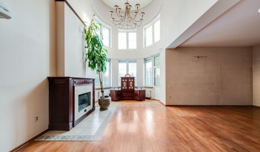 Дом с отделкой в КП Береста