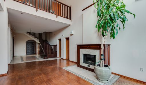 Дом с отделкой в КП Береста