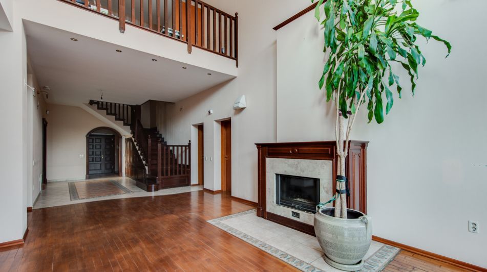 Дом с отделкой в КП Береста