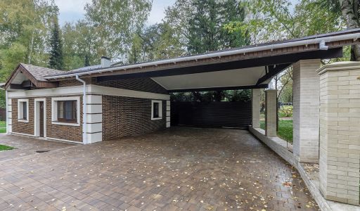 Уютный дом у леса в Опалихе