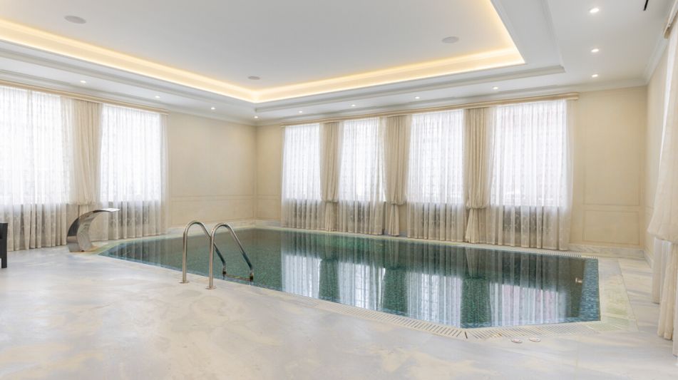 Дом с бассейном в КП ПаркВилл