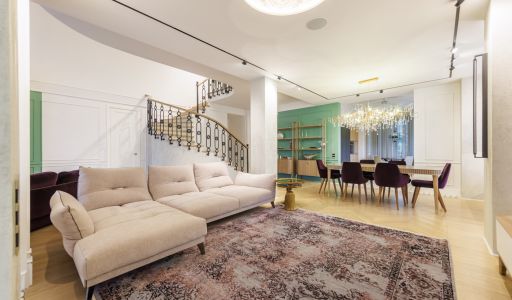 Дизайнерский дом в поселке Величъ