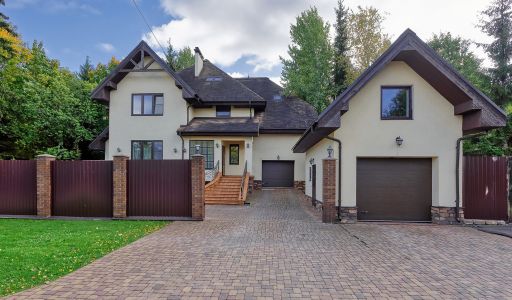 Гранат (Лупаново)