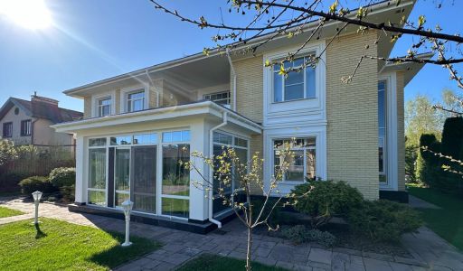 Дом в Лосиноостровских усадьбах