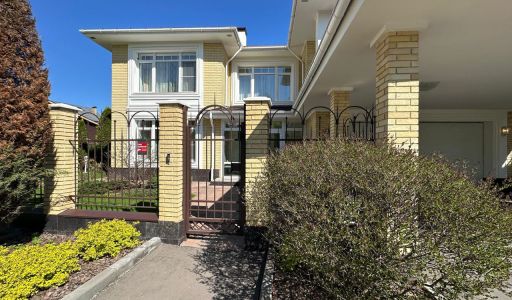 Дом в Лосиноостровских усадьбах