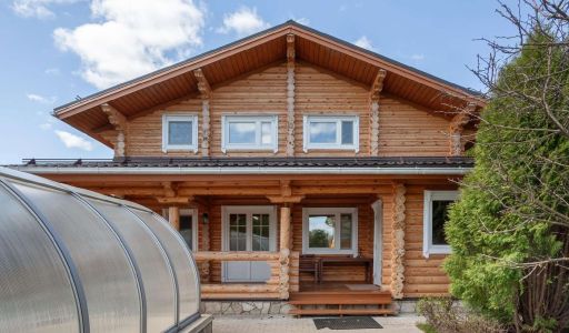 Дом с бассейном в КП Александрово