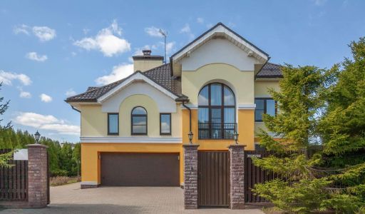 Дом с бассейном в КП Александрово