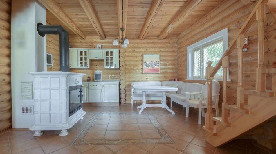 Дом с бассейном в КП Александрово