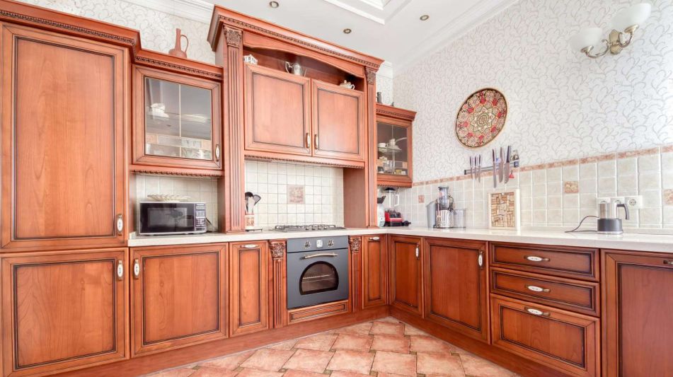 Дом с бассейном в КП Александрово