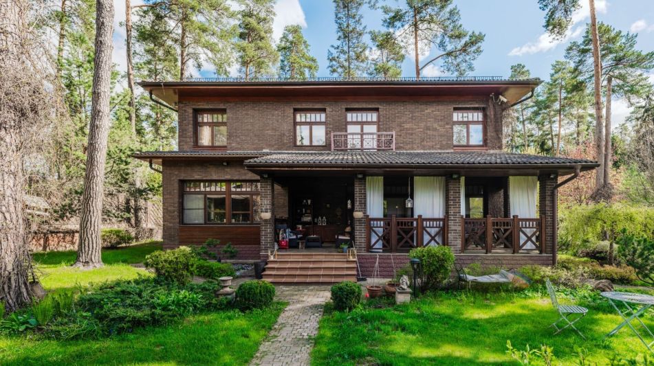 Дом в стиле Райта в КП Поречье